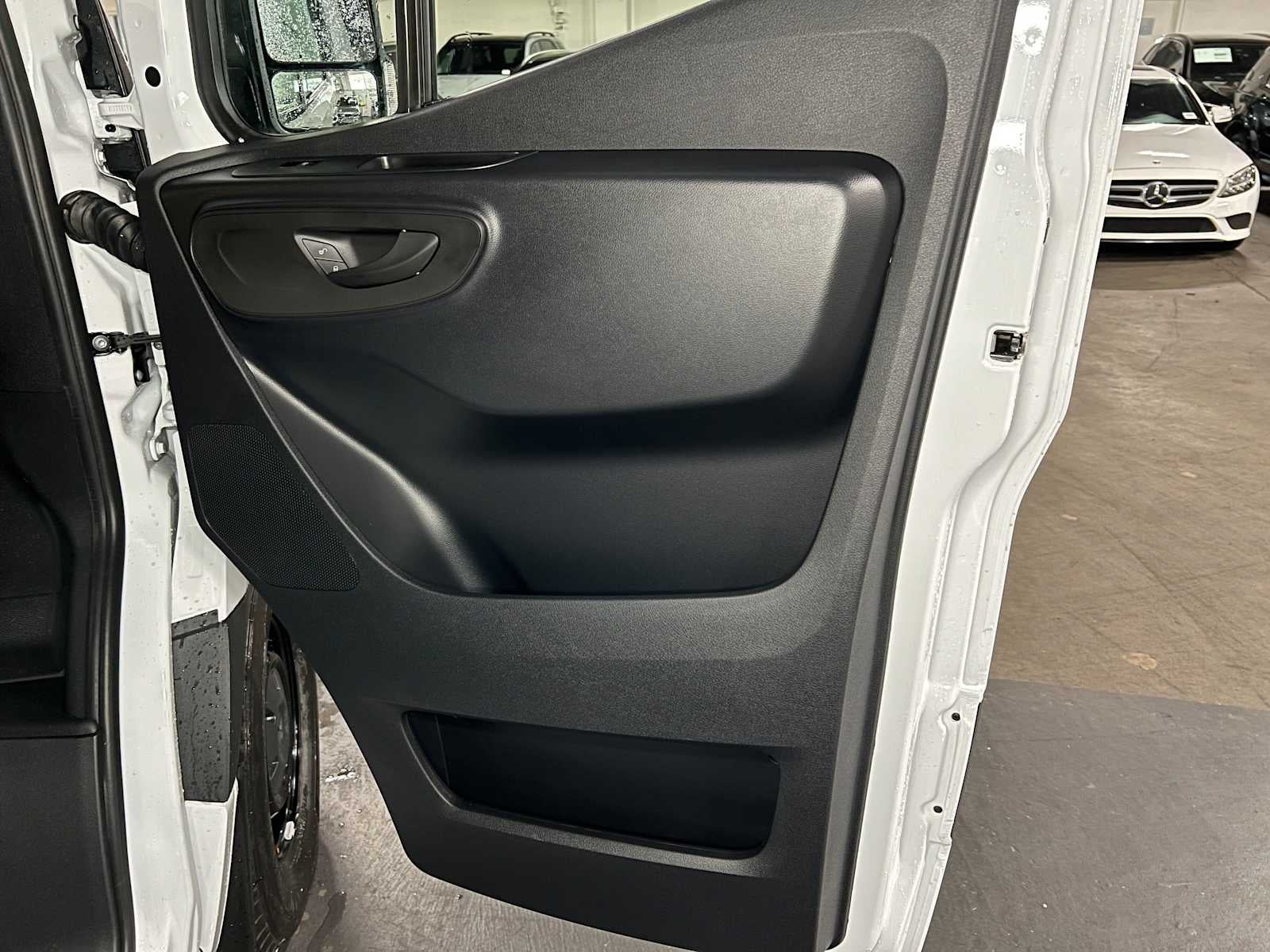 2026 Mercedes-Benz Sprinter 2500 Standard Roof I4 Diesel 144 RWD