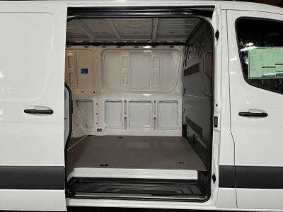 2026 Mercedes-Benz Sprinter 2500 Standard Roof I4 Diesel 144 RWD