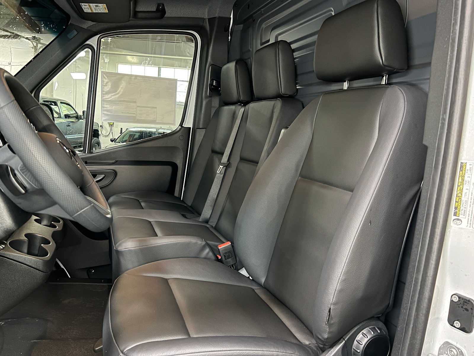 2026 Mercedes-Benz Sprinter 2500 Standard Roof I4 Diesel 144 RWD
