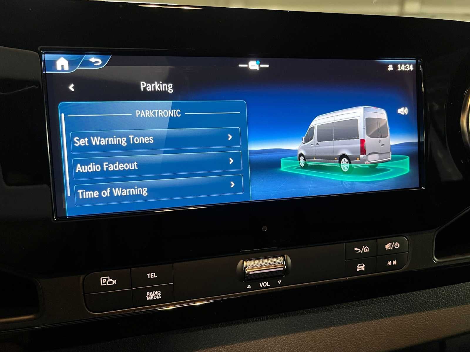 2026 Mercedes-Benz Sprinter 2500 Standard Roof I4 Diesel 144 RWD