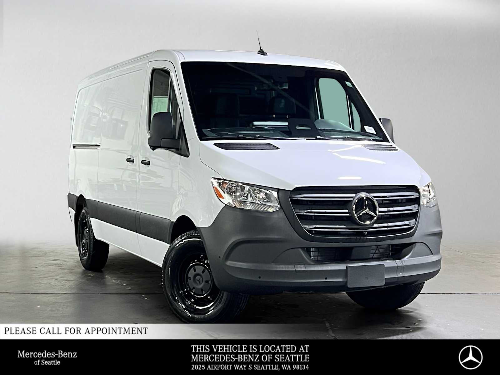 2026 Mercedes-Benz Sprinter Cargo 2500 Standard Roof I4 Diesel 144 RWD