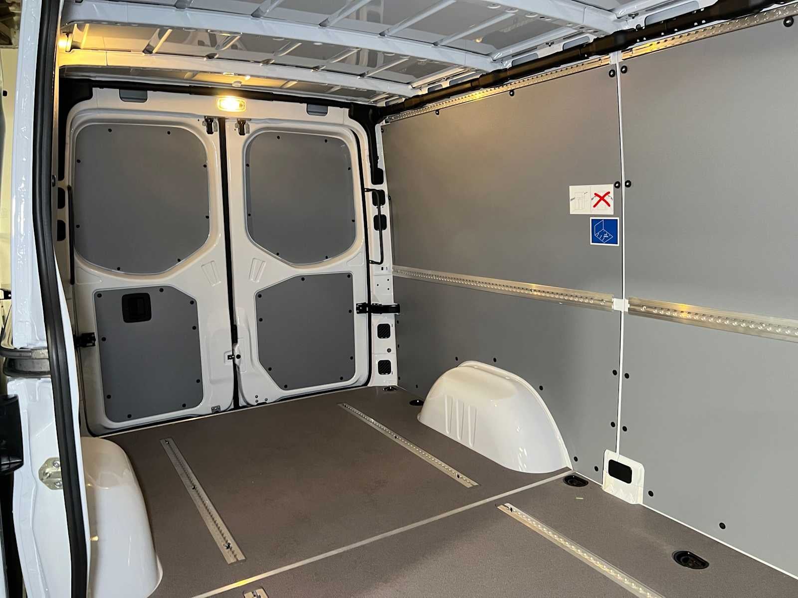 2026 Mercedes-Benz Sprinter Cargo 2500 Standard Roof I4 Diesel 144 RWD
