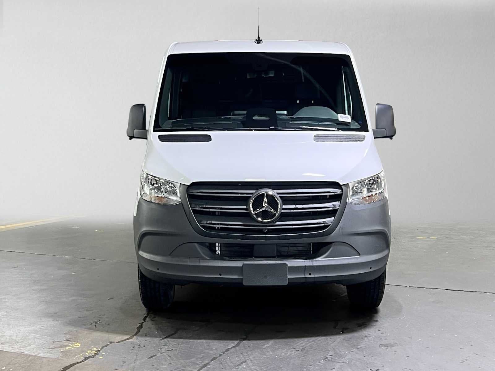 2026 Mercedes-Benz Sprinter Cargo 2500 Standard Roof I4 Diesel 144 RWD