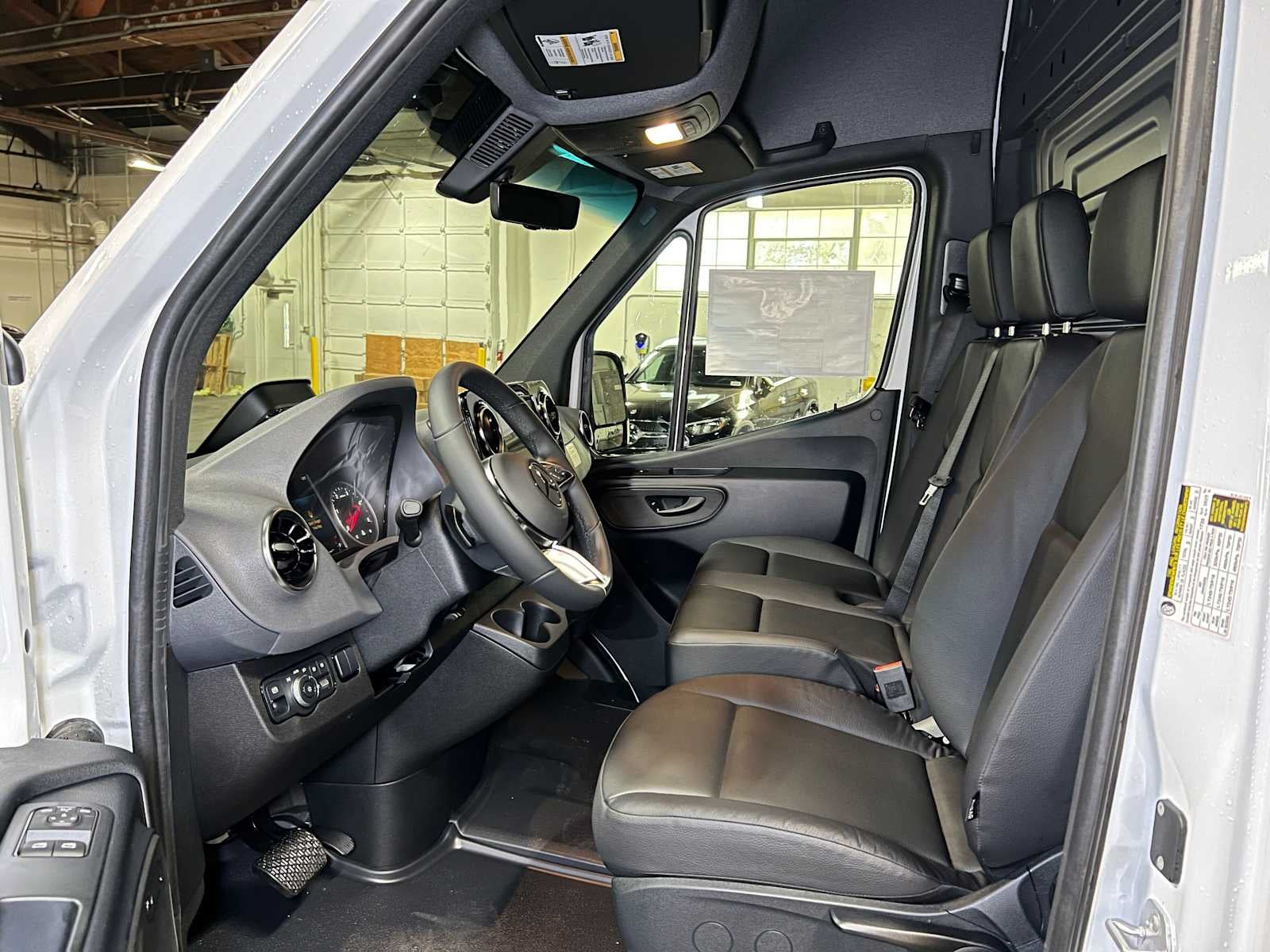 2026 Mercedes-Benz Sprinter 2500 Standard Roof I4 Diesel 144 RWD