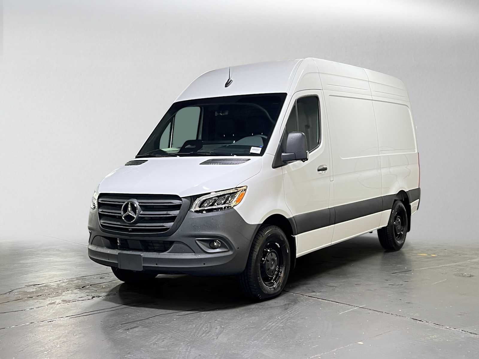 2026 Mercedes-Benz Sprinter 2500 Standard Roof I4 Diesel 144 RWD