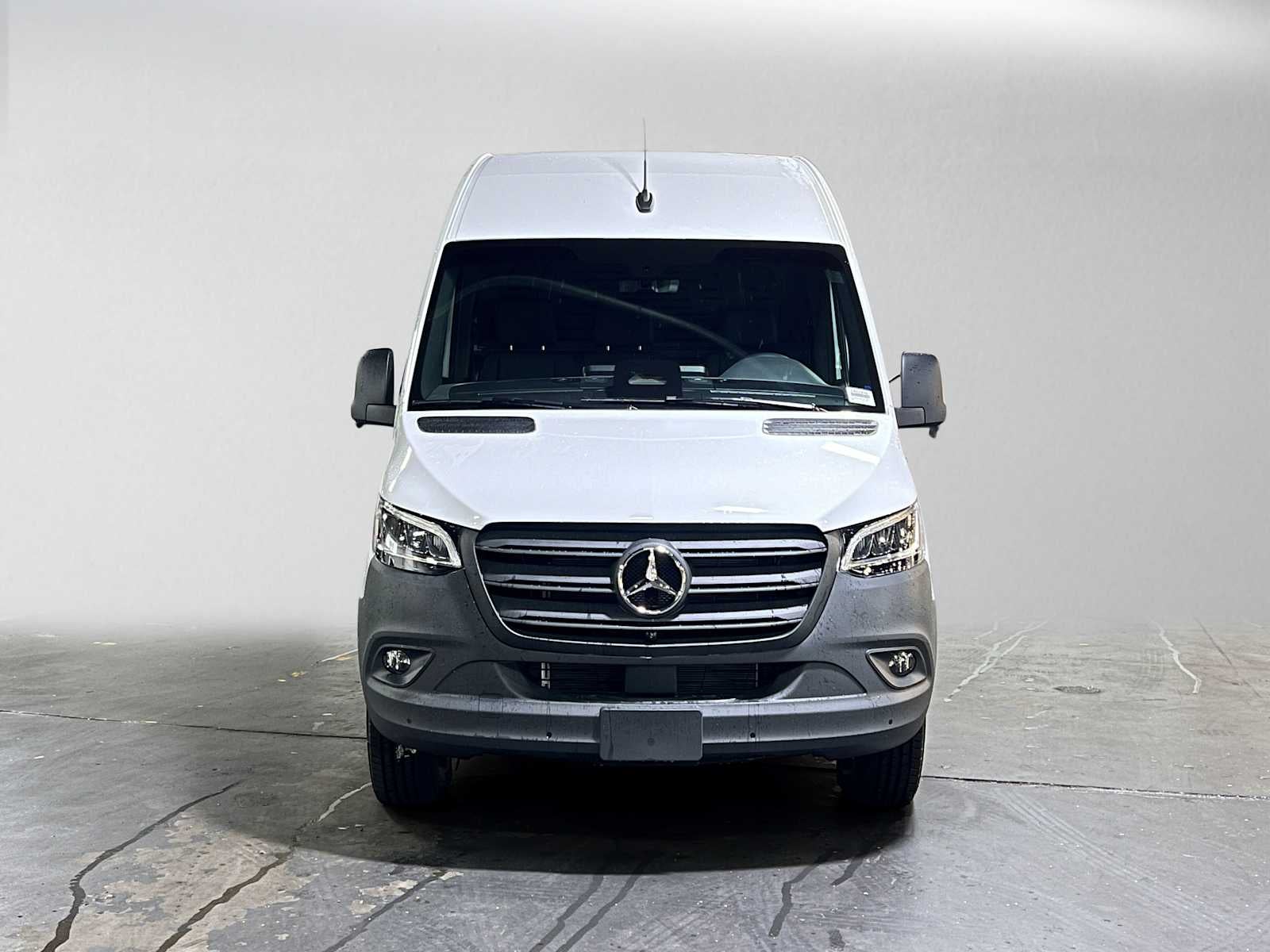 2026 Mercedes-Benz Sprinter 2500 Standard Roof I4 Diesel 144 RWD
