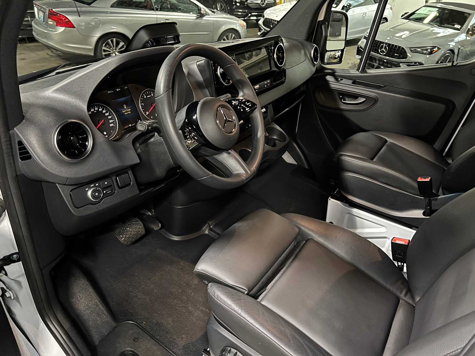 2025 Mercedes-Benz Sprinter Cargo Van 2500 Standard Roof I4 Diesel 144 RWD