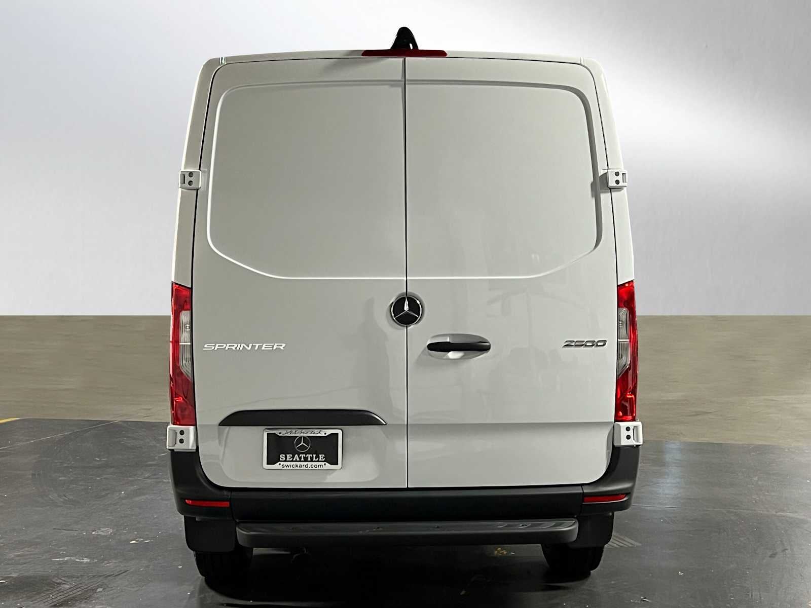 2025 Mercedes-Benz Sprinter Cargo Van 2500 Standard Roof I4 Diesel 144" RWD