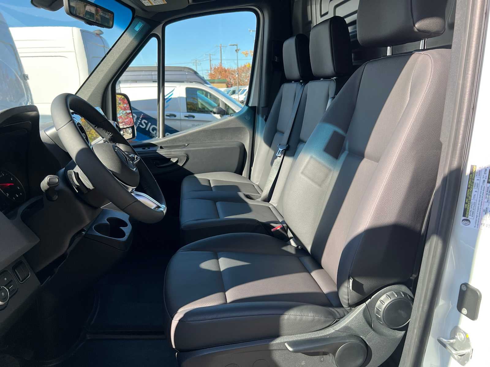 2026 Mercedes-Benz Sprinter Cargo 2500 Standard Roof I4 Diesel 144 RWD
