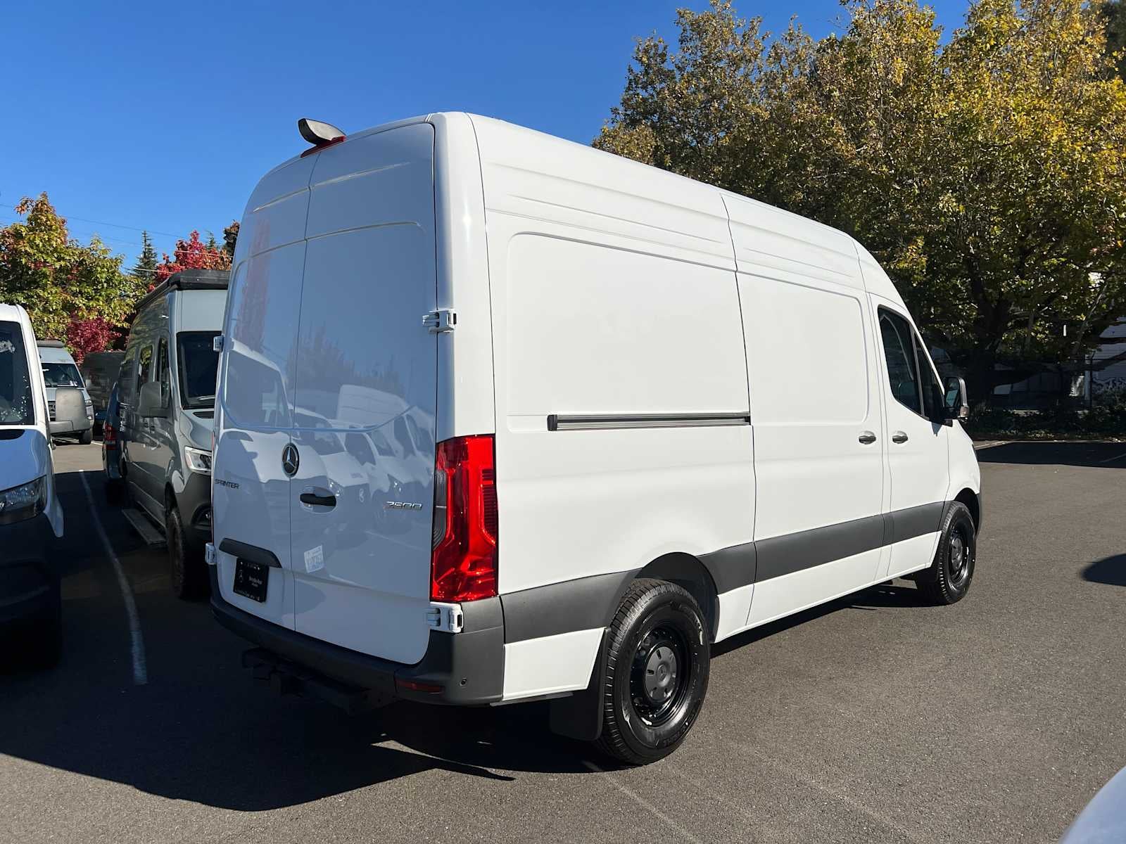 2026 Mercedes-Benz Sprinter Cargo 2500 Standard Roof I4 Diesel 144 RWD