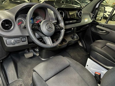 2025 Mercedes-Benz Sprinter Cargo Van 2500 Standard Roof I4 Diesel 144" RWD