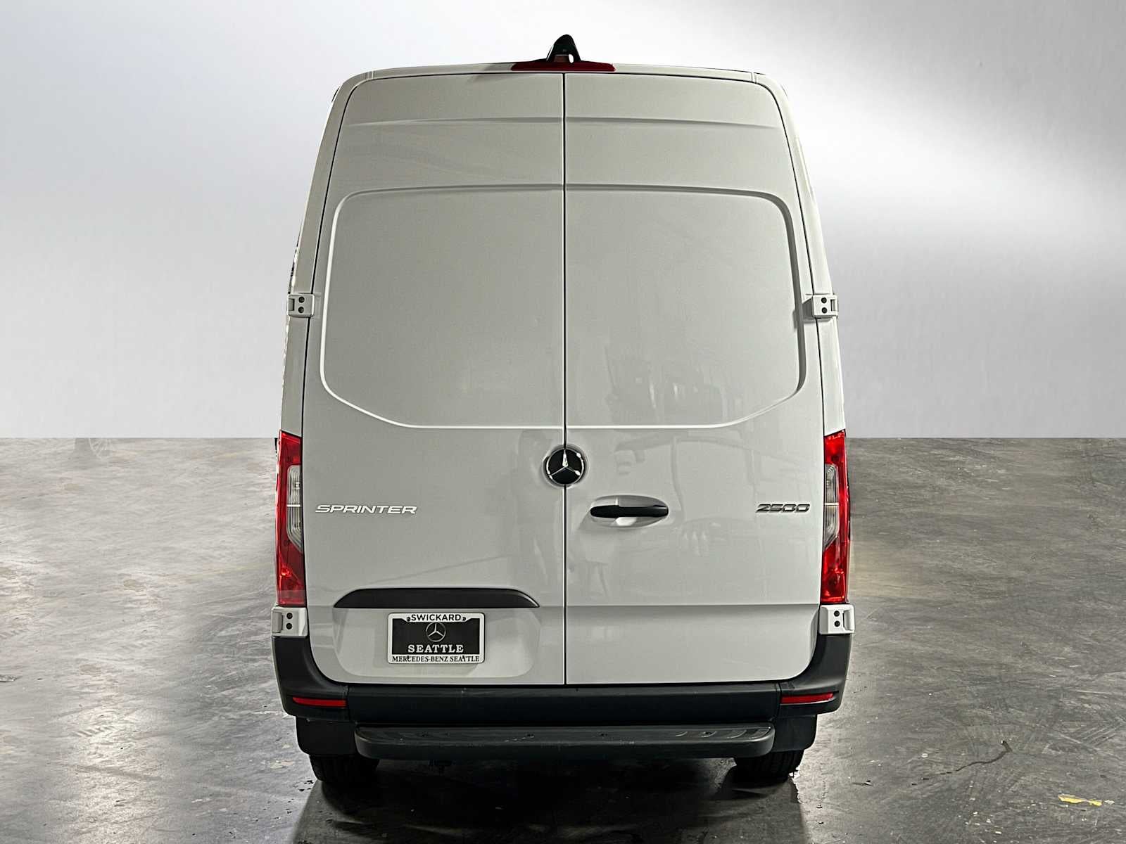 2025 Mercedes-Benz Sprinter Cargo Van 2500 Standard Roof I4 Diesel 144" RWD