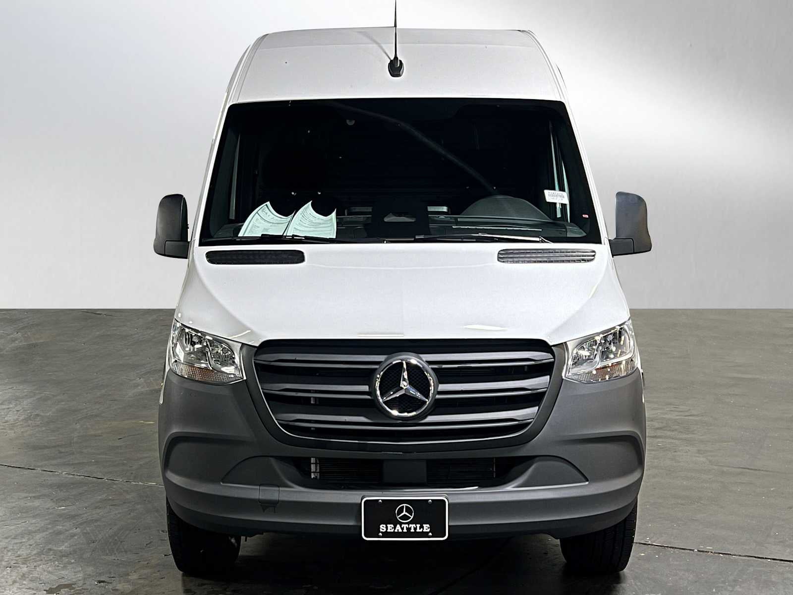 2025 Mercedes-Benz Sprinter Cargo Van 2500 Standard Roof I4 Diesel 144" RWD