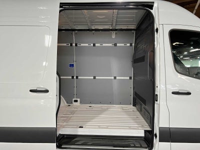 2025 Mercedes-Benz Sprinter Cargo Van 2500 Standard Roof I4 Diesel 144 RWD