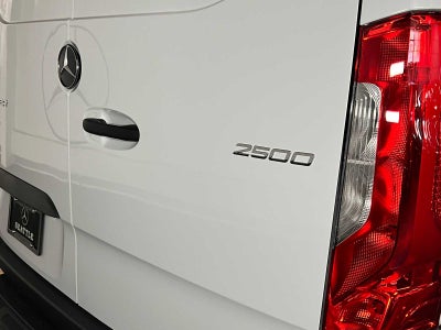 2025 Mercedes-Benz Sprinter Cargo Van 2500 Standard Roof I4 Diesel 144 RWD
