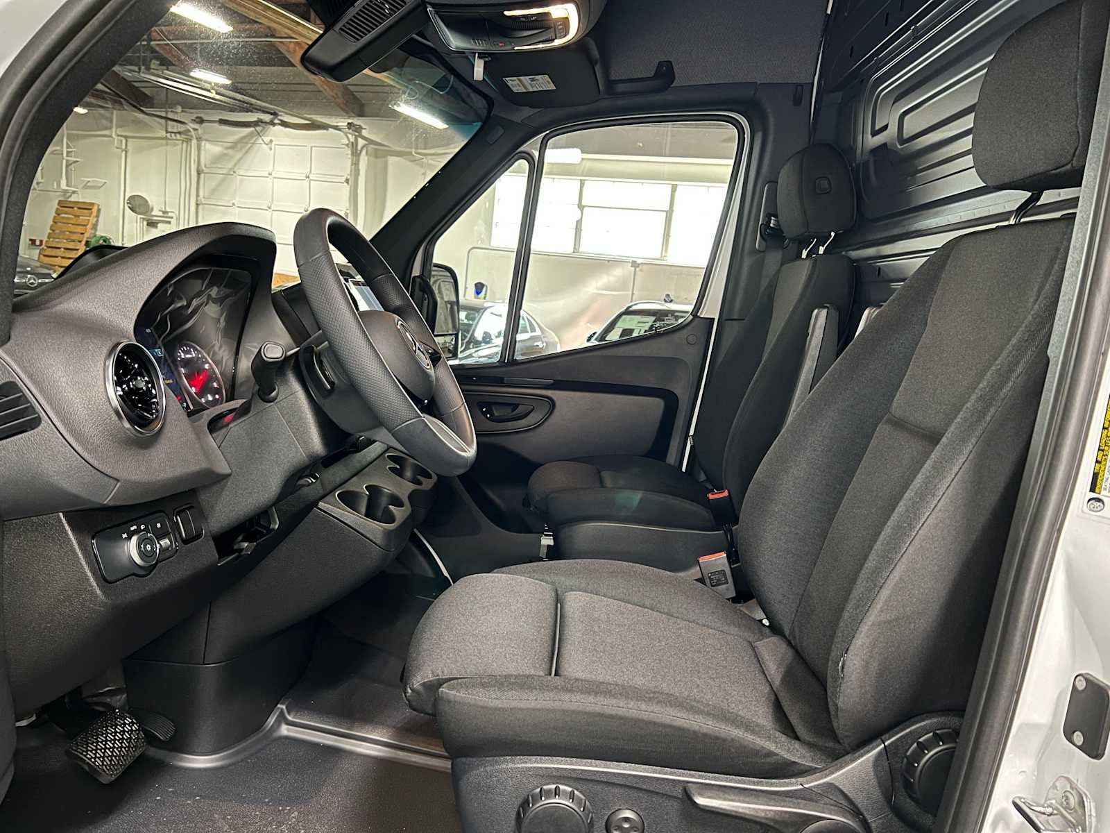 2025 Mercedes-Benz Sprinter Cargo Van 2500 Standard Roof I4 Diesel 144 RWD