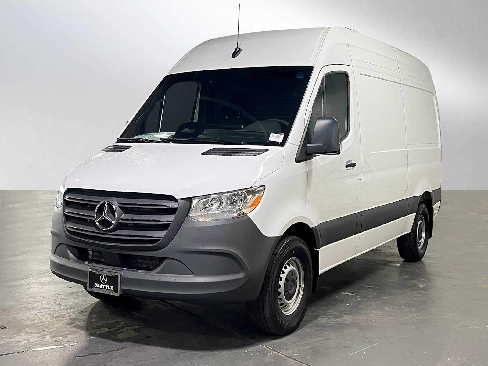 2025 Mercedes-Benz Sprinter Cargo Van 2500 Standard Roof I4 Diesel 144 RWD