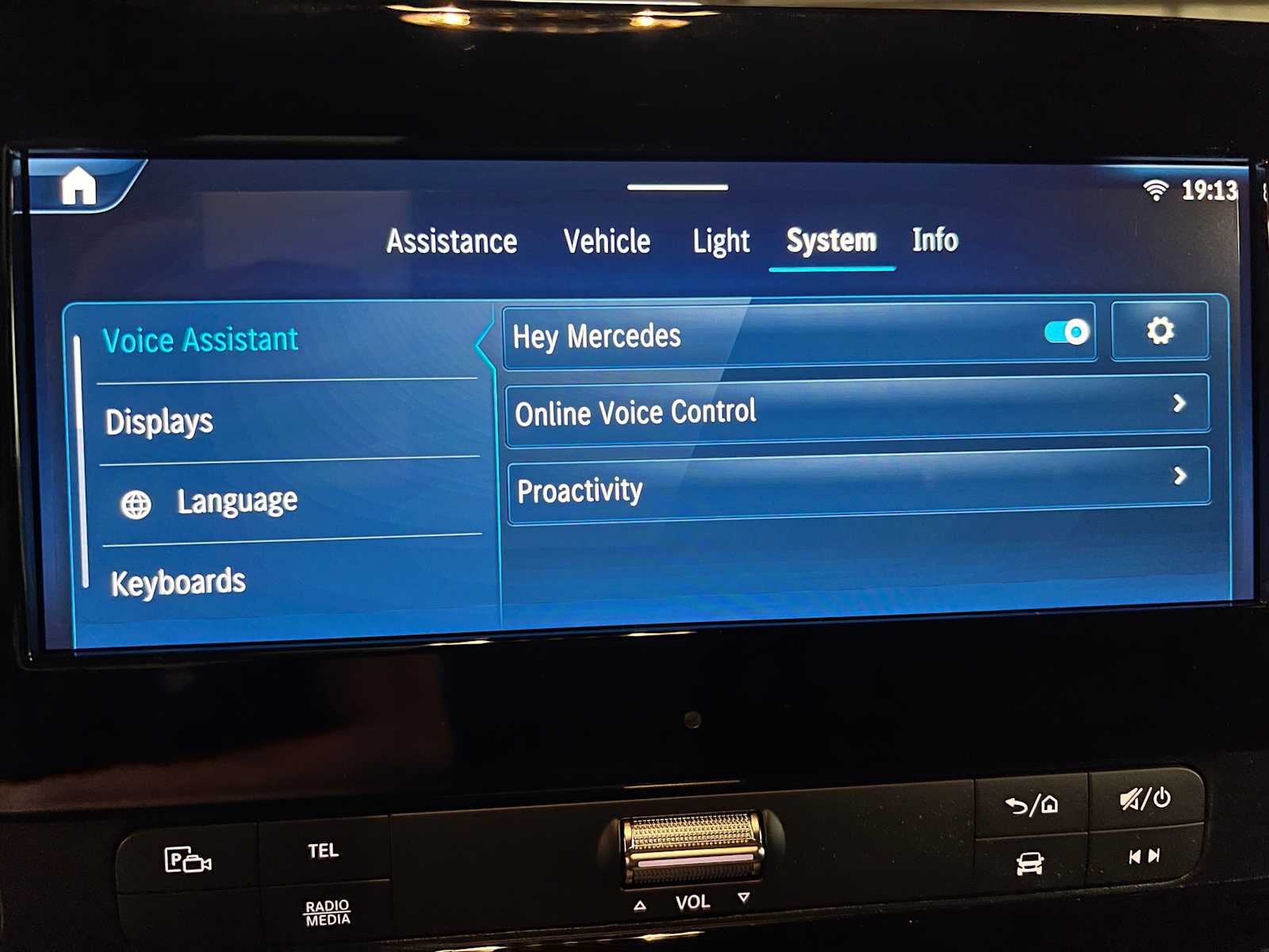 2025 Mercedes-Benz Sprinter Cargo Van 2500 Standard Roof I4 Diesel 144" RWD