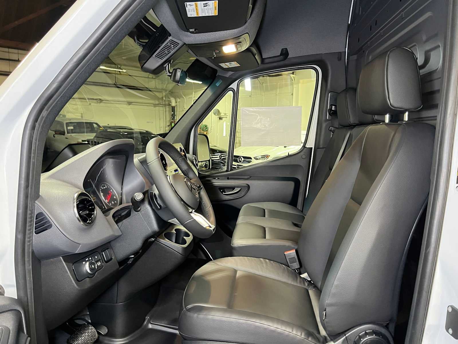 2026 Mercedes-Benz Sprinter Cargo 2500 Standard Roof I4 Diesel 144 RWD