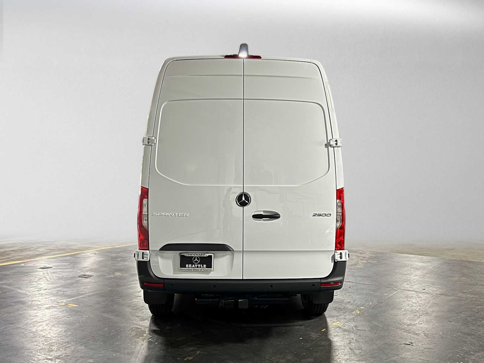 2026 Mercedes-Benz Sprinter Cargo 2500 Standard Roof I4 Diesel 144 RWD