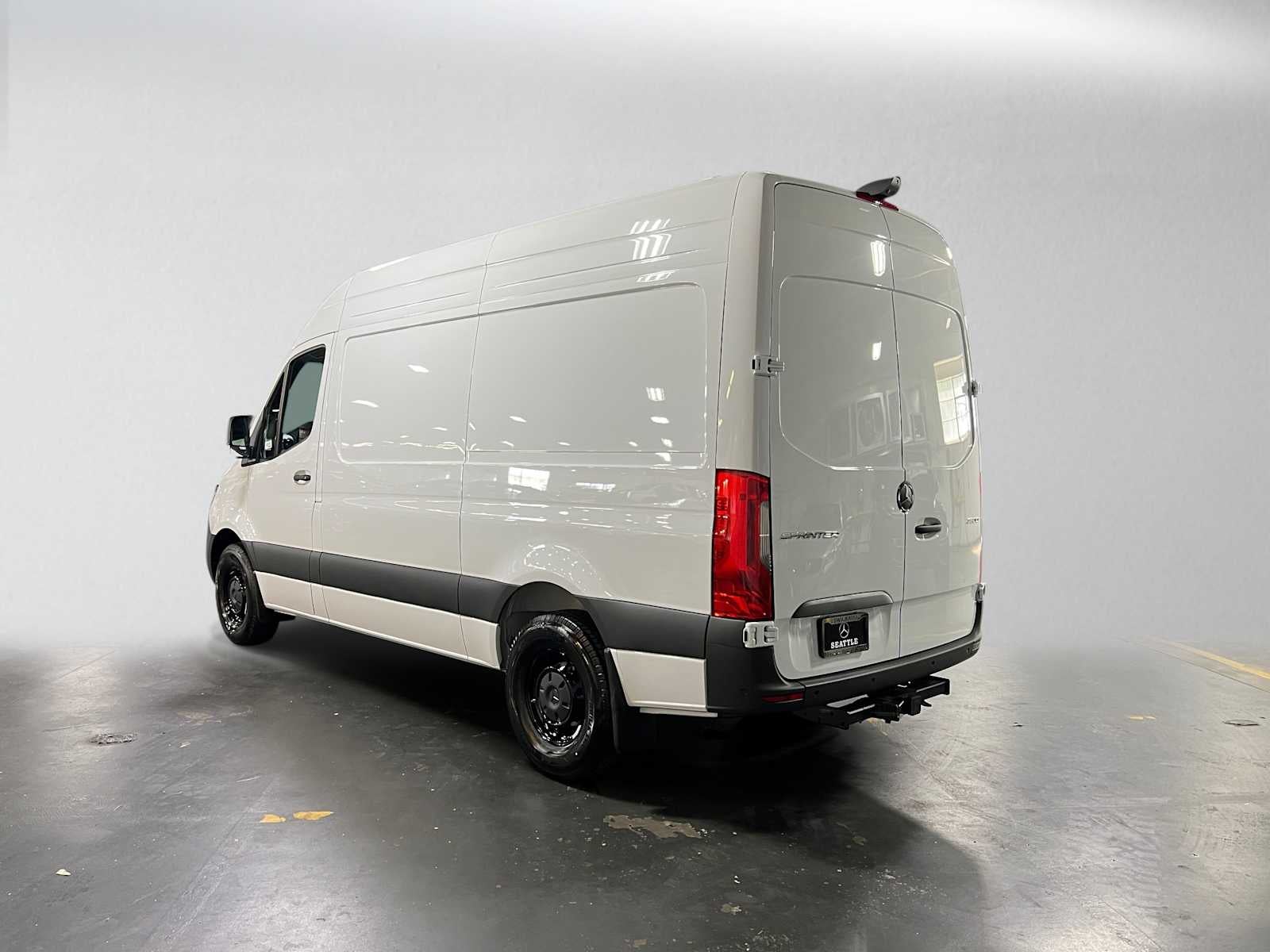 2026 Mercedes-Benz Sprinter Cargo 2500 Standard Roof I4 Diesel 144 RWD