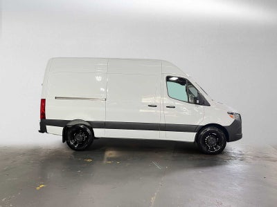 2026 Mercedes-Benz Sprinter Cargo 2500 Standard Roof I4 Diesel 144 RWD