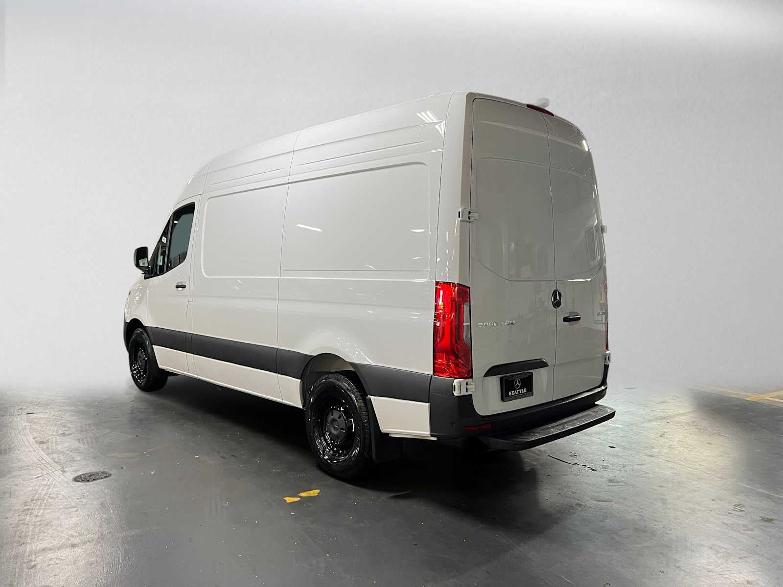 2026 Mercedes-Benz Sprinter Cargo 2500 Standard Roof I4 Diesel 144 RWD