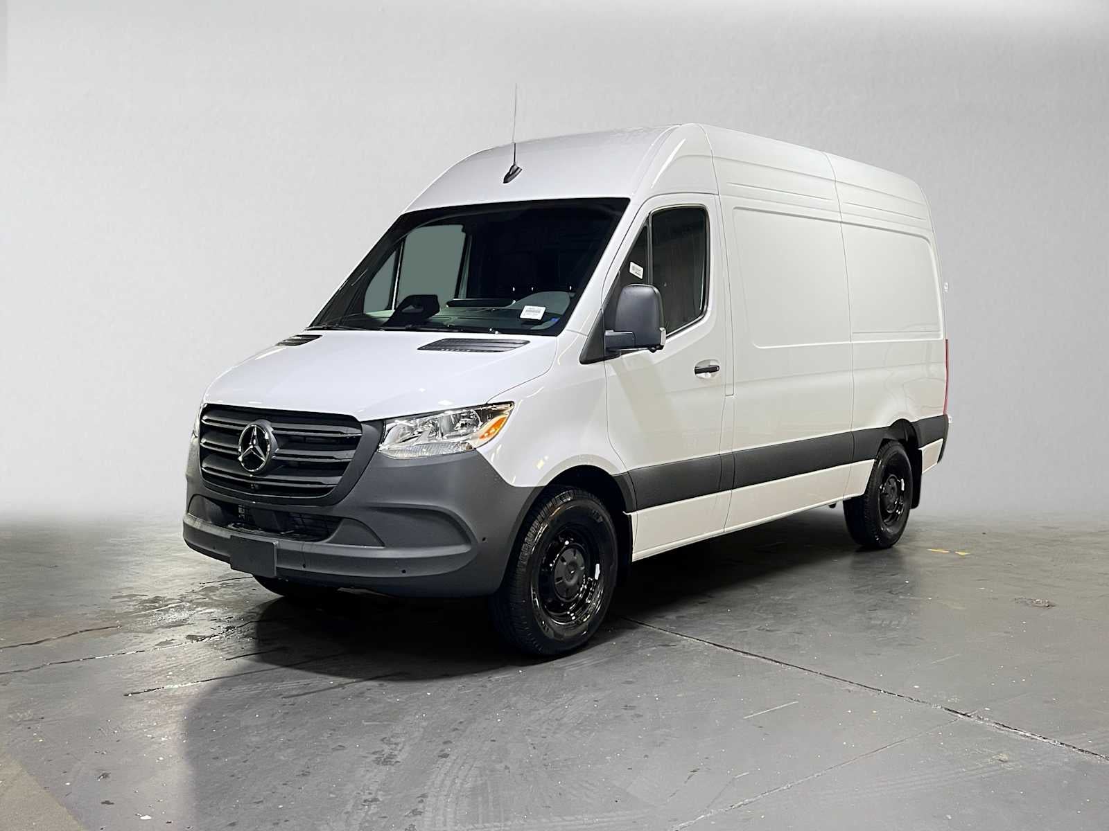 2026 Mercedes-Benz Sprinter Cargo 2500 Standard Roof I4 Diesel 144 RWD