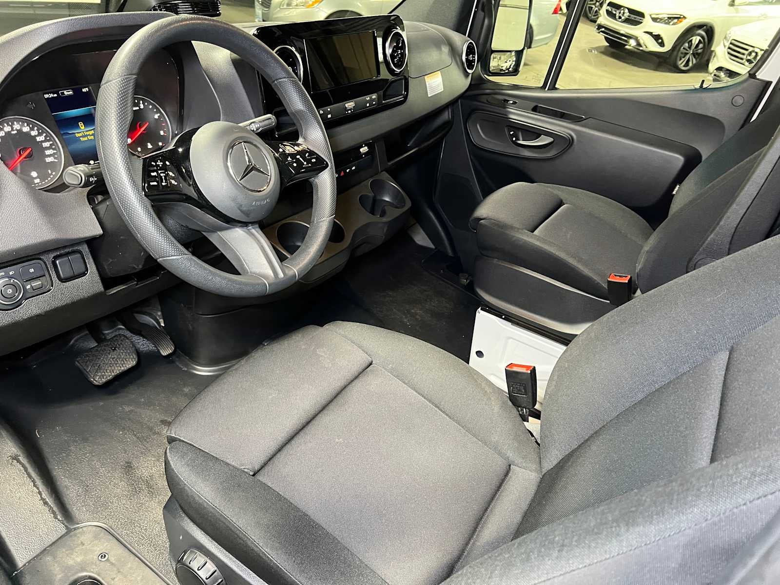 2025 Mercedes-Benz Sprinter Cargo Van 2500 Standard Roof I4 Diesel 144" RWD