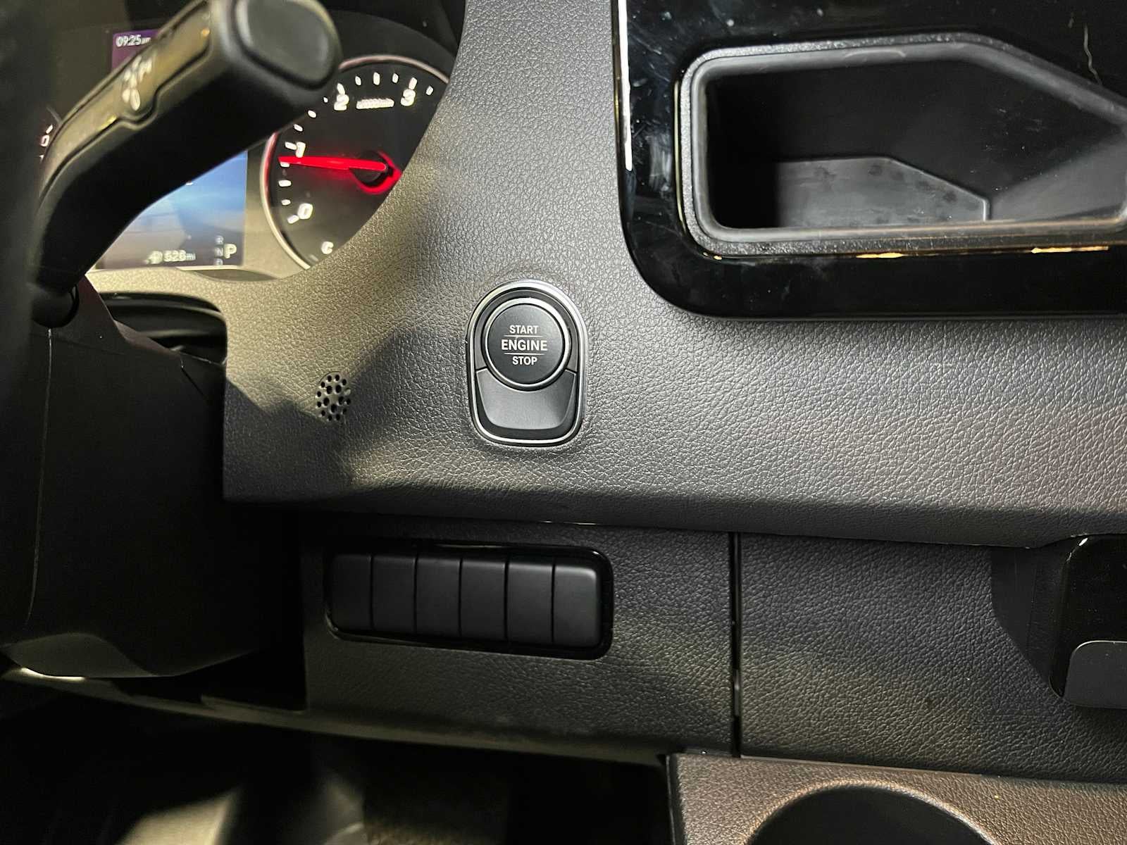 2025 Mercedes-Benz Sprinter Cargo Van 2500 Standard Roof I4 Diesel 144" RWD