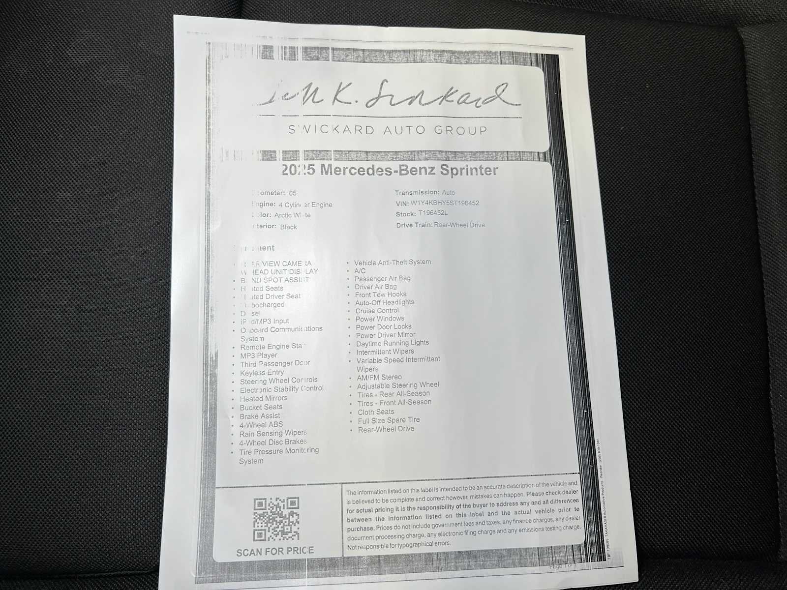 2025 Mercedes-Benz Sprinter Cargo Van 2500 Standard Roof I4 Diesel 144" RWD