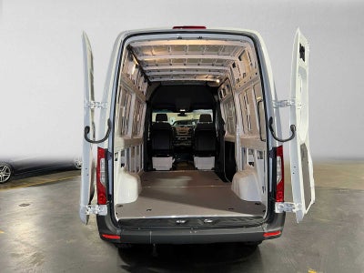 2025 Mercedes-Benz Sprinter Cargo Van 2500 Standard Roof I4 Diesel 144 RWD