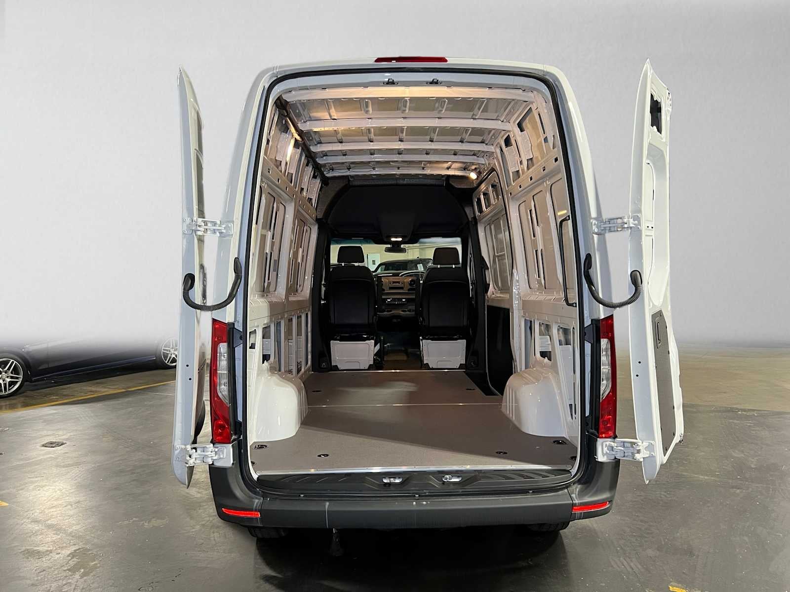 2025 Mercedes-Benz Sprinter Cargo Van 2500 Standard Roof I4 Diesel 144 RWD