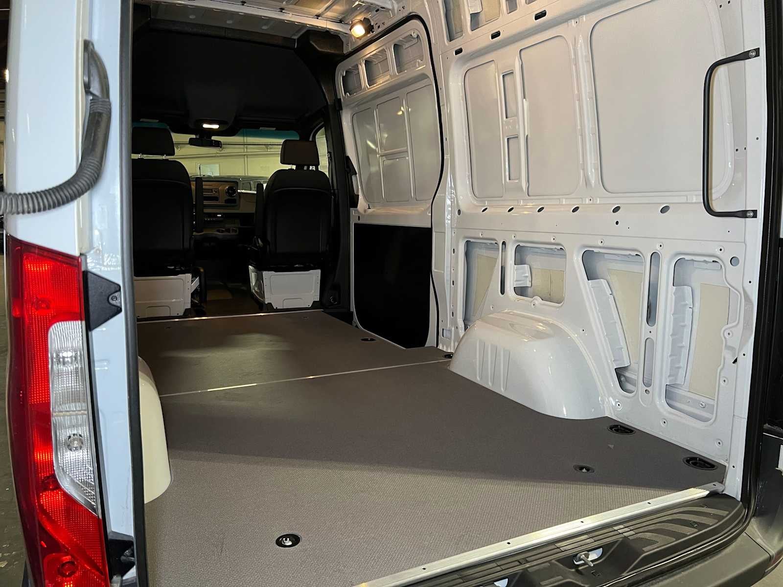 2025 Mercedes-Benz Sprinter Cargo Van 2500 Standard Roof I4 Diesel 144 RWD