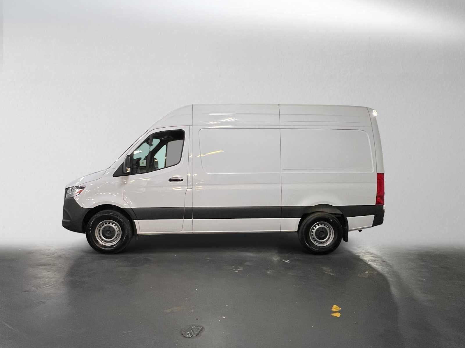 2025 Mercedes-Benz Sprinter Cargo Van 2500 Standard Roof I4 Diesel 144 RWD