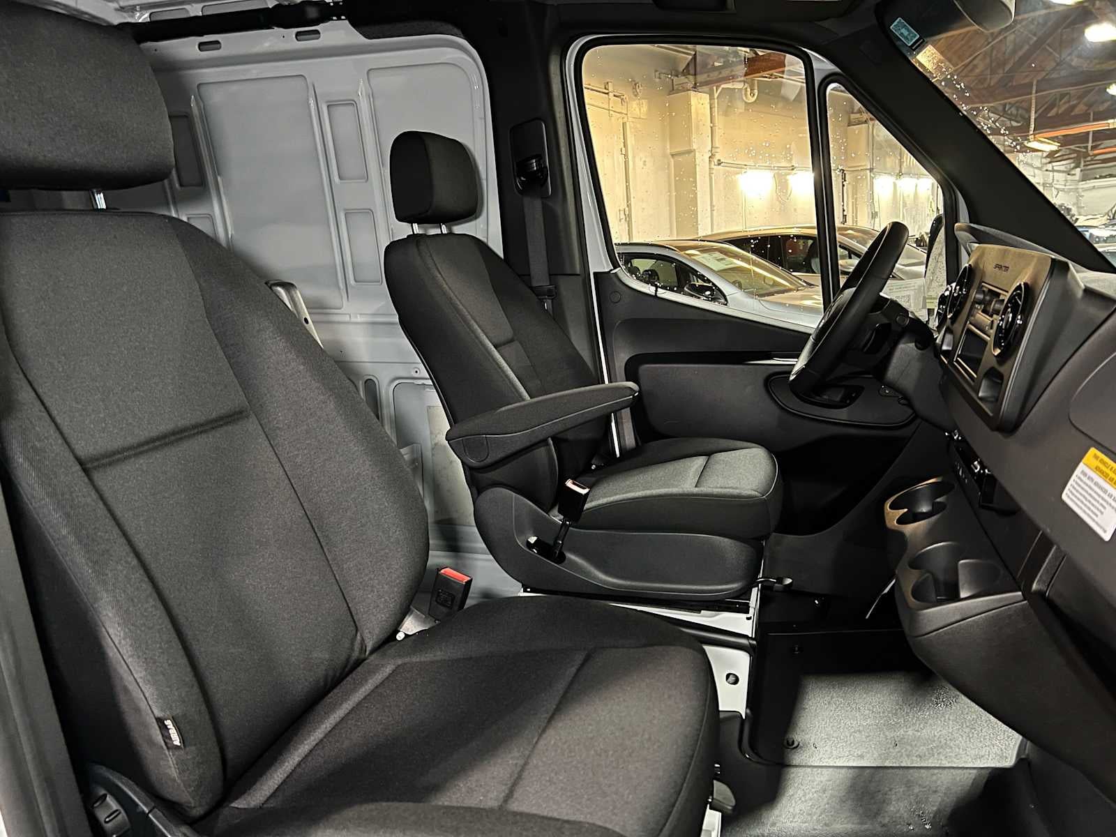 2025 Mercedes-Benz Sprinter Cargo Van 2500 Standard Roof I4 Diesel 144 RWD