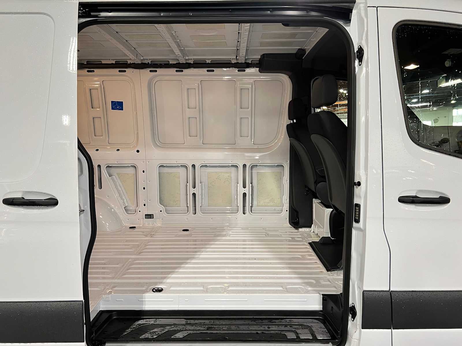 2025 Mercedes-Benz Sprinter Cargo Van 2500 Standard Roof I4 Diesel 144 RWD