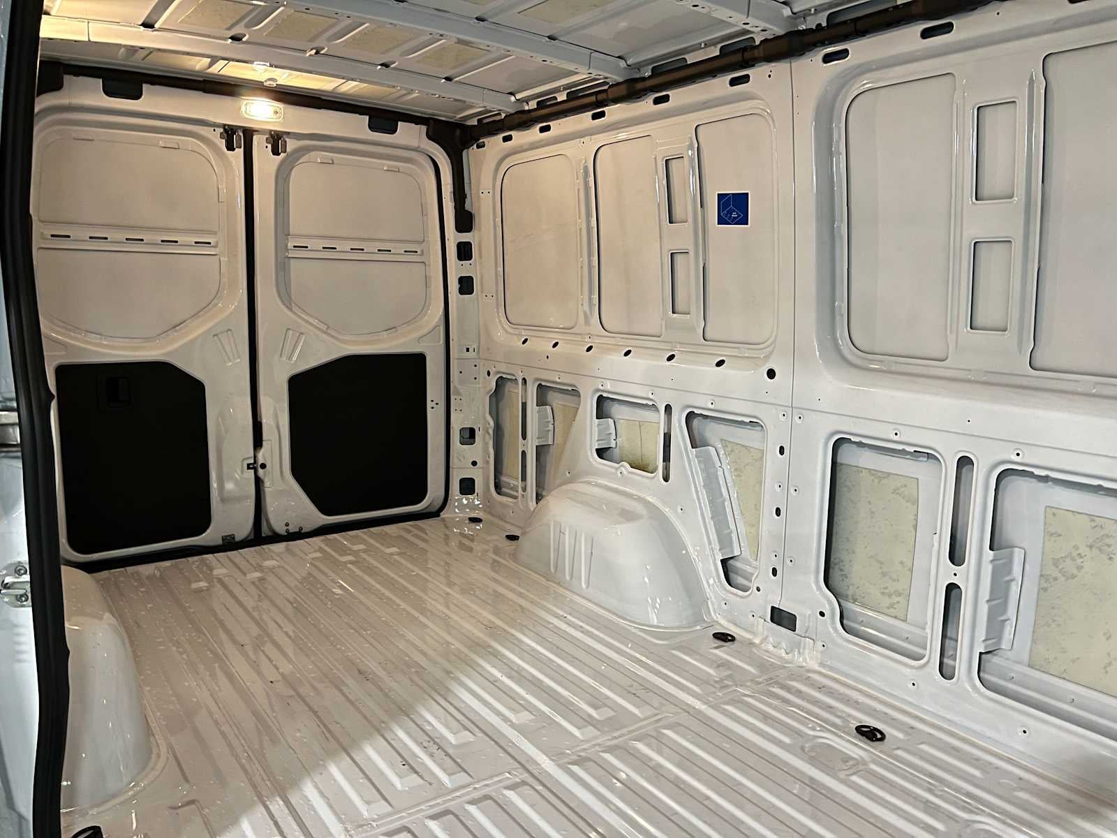 2025 Mercedes-Benz Sprinter Cargo Van 2500 Standard Roof I4 Diesel 144 RWD