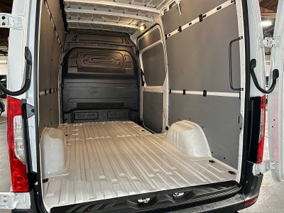 2025 Mercedes-Benz Sprinter Cargo Van 2500 Standard Roof I4 Diesel 144 RWD