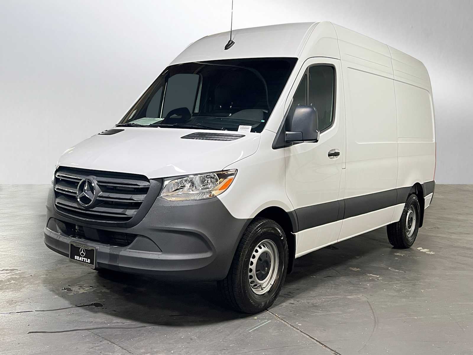 2025 Mercedes-Benz Sprinter Cargo Van 2500 Standard Roof I4 Diesel 144 RWD