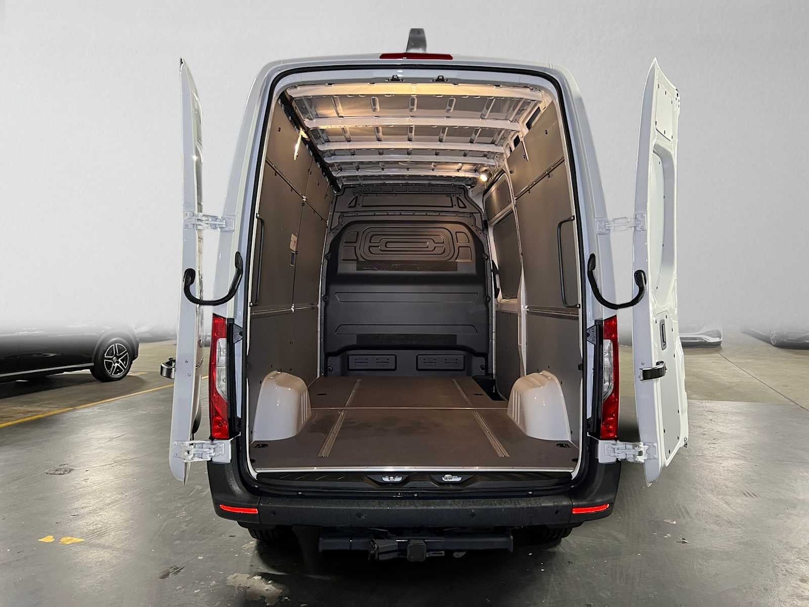 2026 Mercedes-Benz Sprinter Cargo 2500 Standard Roof I4 Diesel 144 RWD