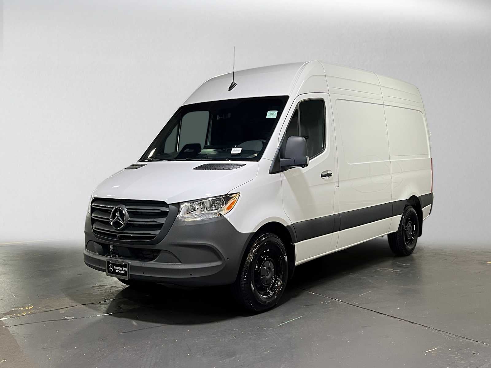 2026 Mercedes-Benz Sprinter Cargo 2500 Standard Roof I4 Diesel 144 RWD