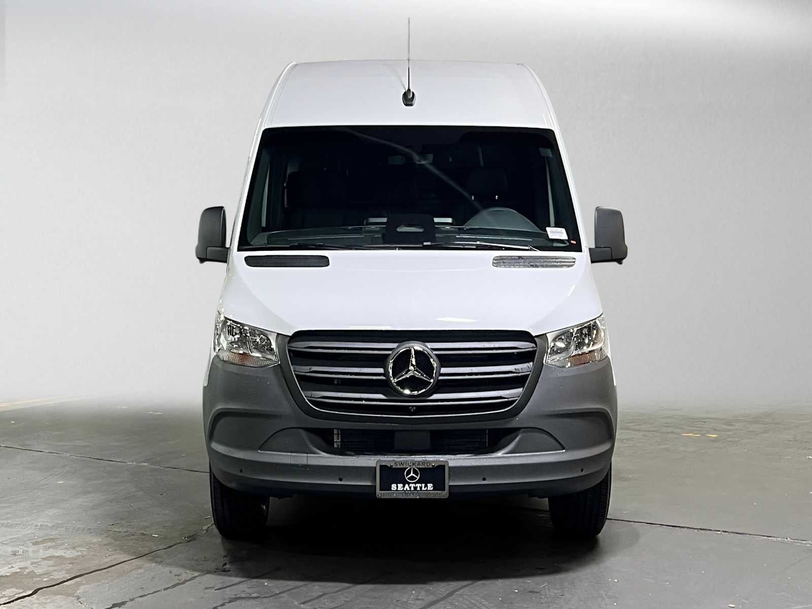 2026 Mercedes-Benz Sprinter 2500 Standard Roof I4 Diesel 144 RWD