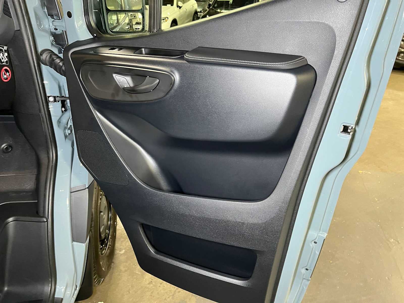 2026 Mercedes-Benz Sprinter Cargo 2500 Standard Roof I4 Diesel 144 RWD
