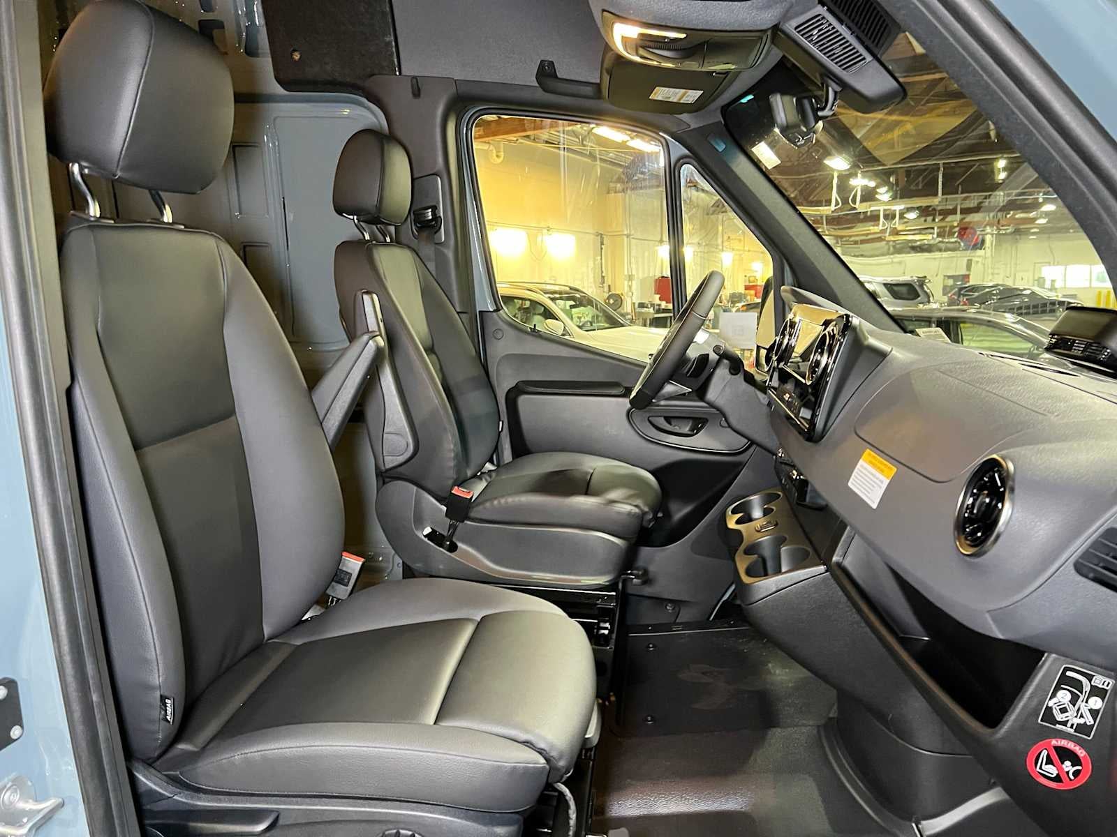 2026 Mercedes-Benz Sprinter Cargo 2500 Standard Roof I4 Diesel 144 RWD