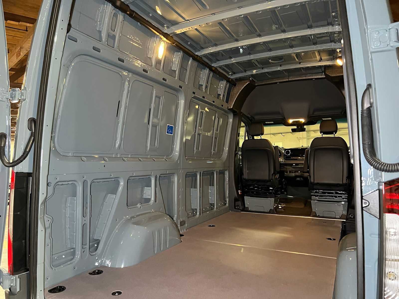 2026 Mercedes-Benz Sprinter Cargo 2500 Standard Roof I4 Diesel 144 RWD
