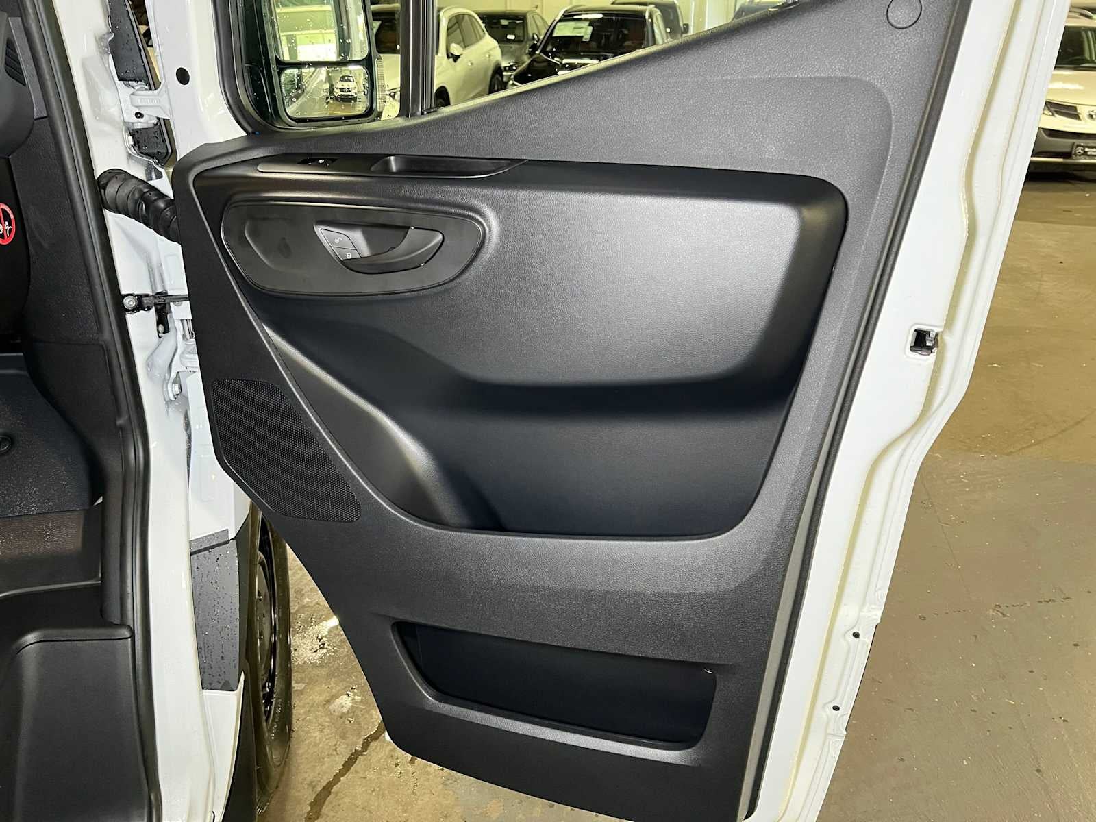 2026 Mercedes-Benz Sprinter 2500 Standard Roof I4 Diesel 144 RWD