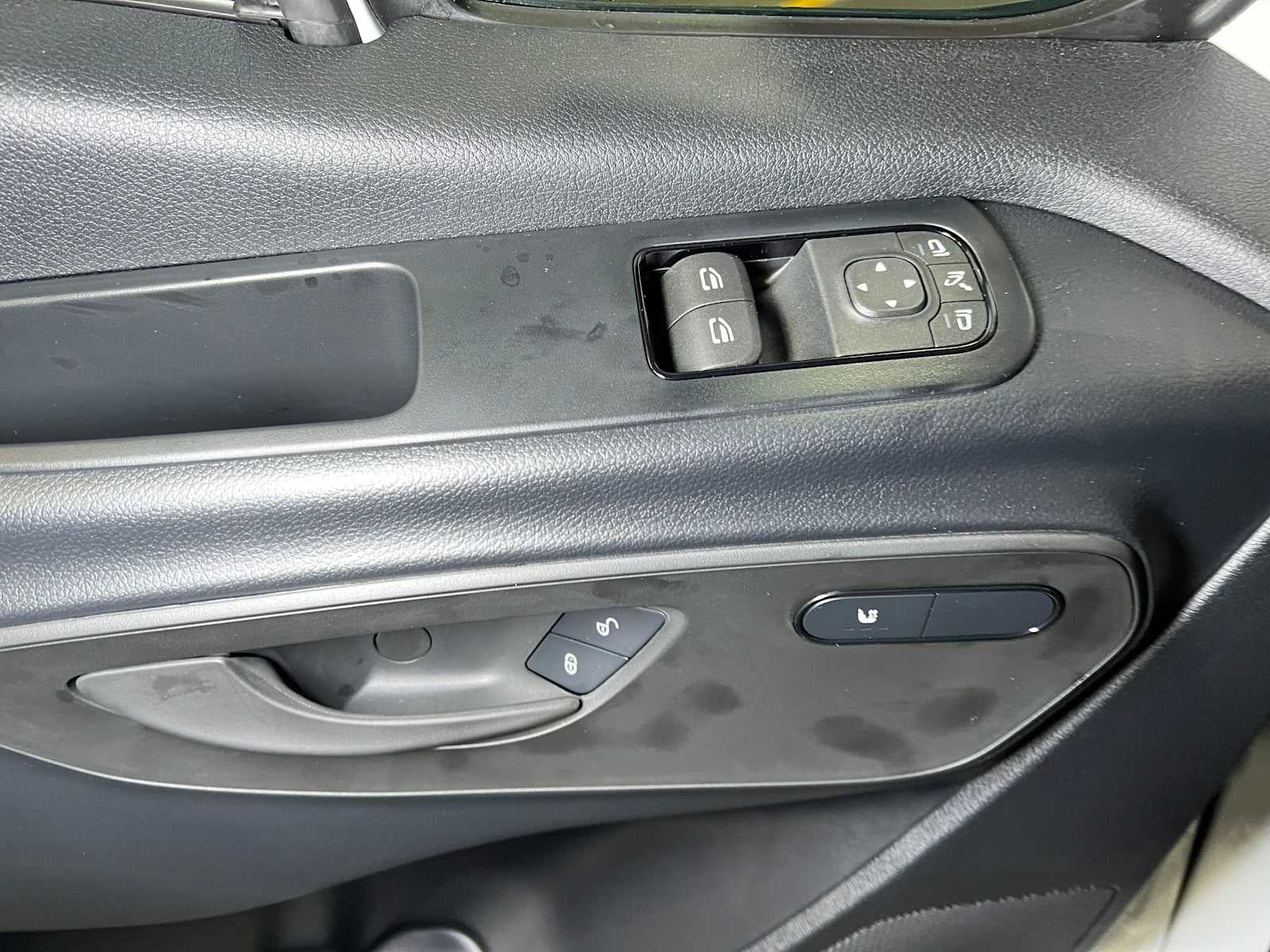 2026 Mercedes-Benz Sprinter 2500 Standard Roof I4 Diesel 144 RWD