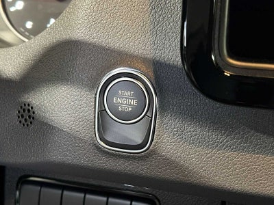 2026 Mercedes-Benz Sprinter 2500 Standard Roof I4 Diesel 144 RWD