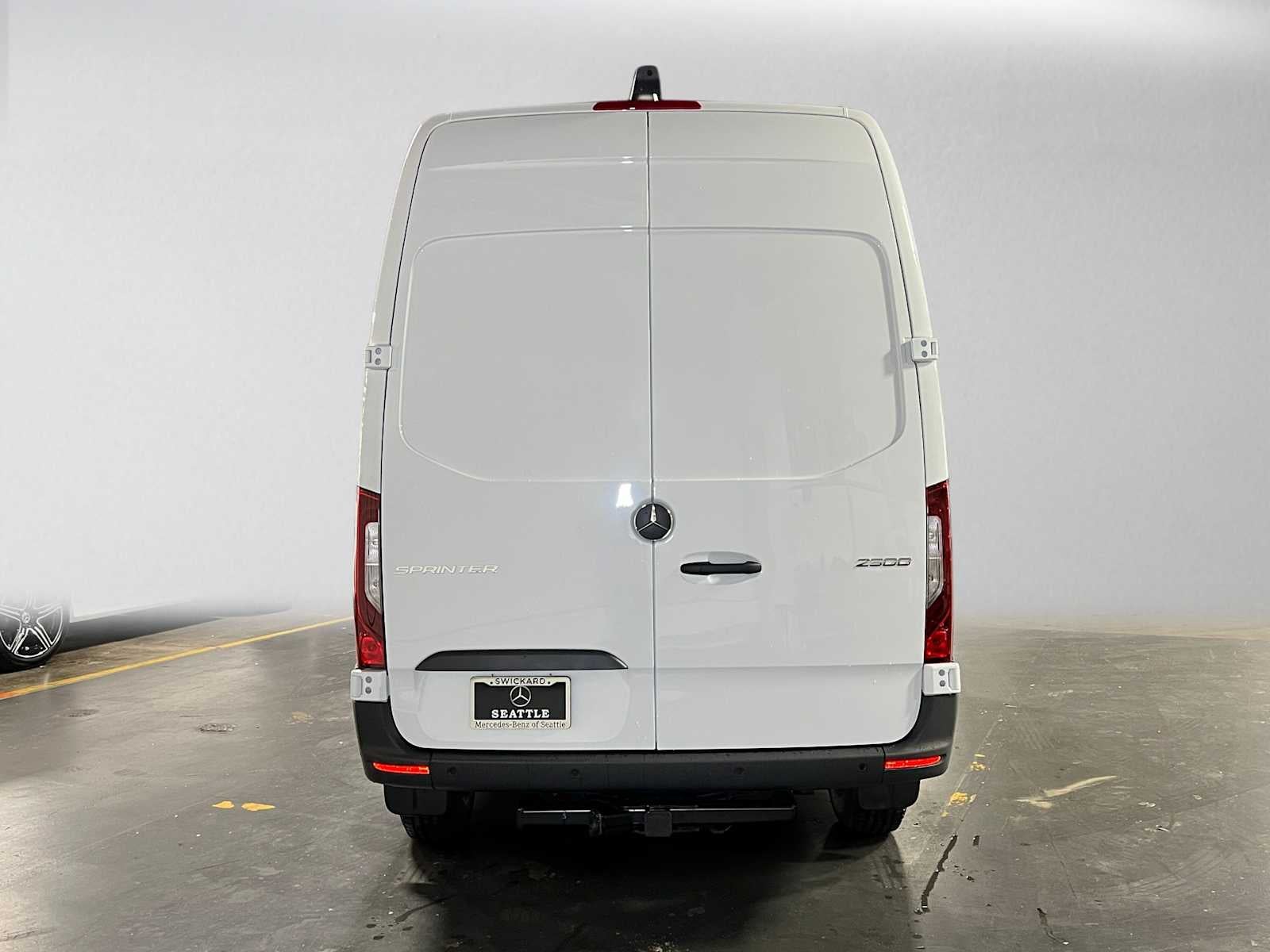 2026 Mercedes-Benz Sprinter 2500 Standard Roof I4 Diesel 144 RWD